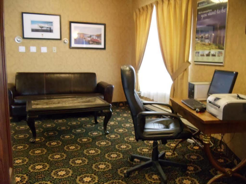 Albatross Hotel Gander Zewnętrze zdjęcie